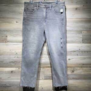 Gap Vintage Slim Sky High Rise Ankle Jeans Women’s 34 / 18R Gray Denim Raw Hem